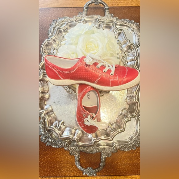 Josef Seibel Woman’s Caren Sneaker - Picture 6 of 7